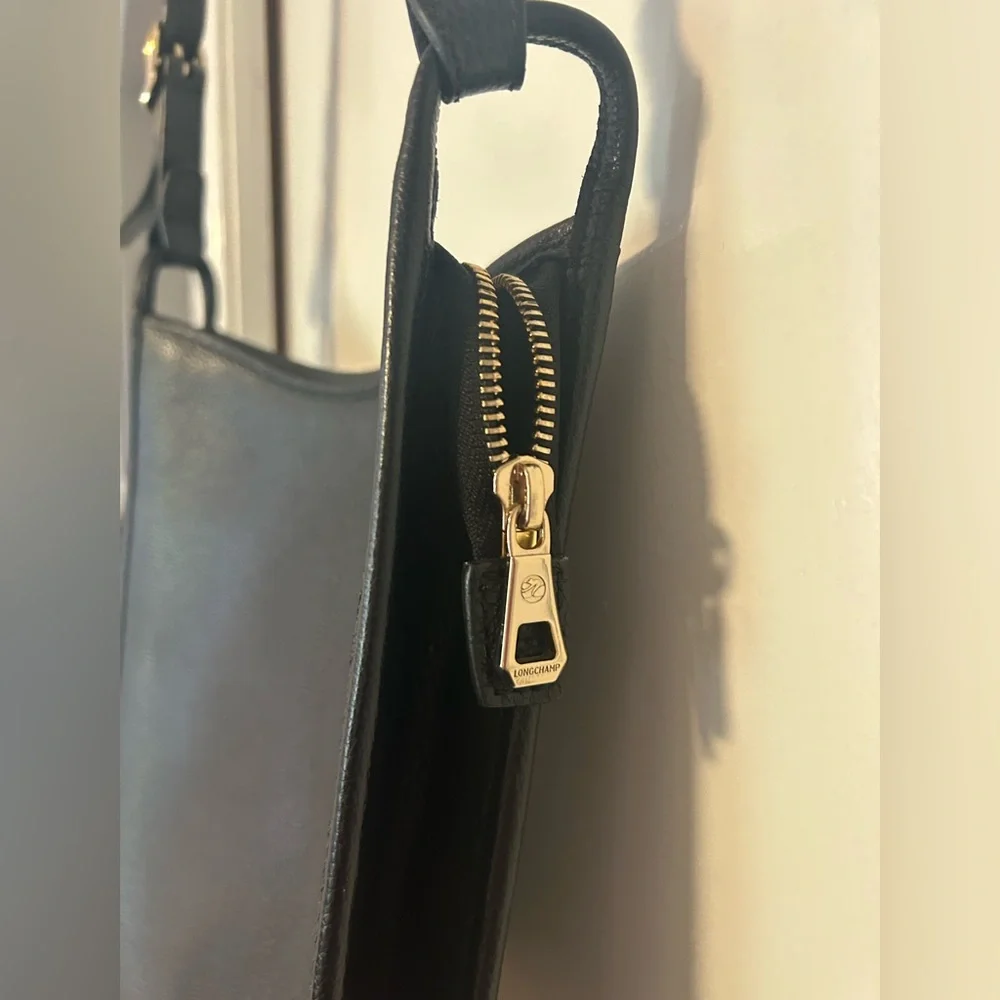 Longchamp Le Foulonné Medium Leather Crossbody
